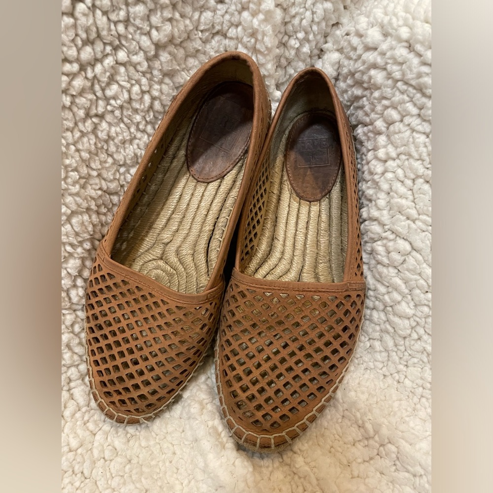 Frye Womens Brown Perforated Slip On Espadrille Flats Size US 9.5M